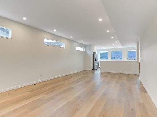 Aubrey empty family room before staging