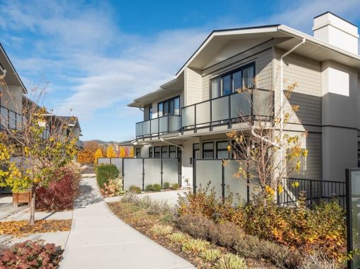 Cameron entrance to townhouse