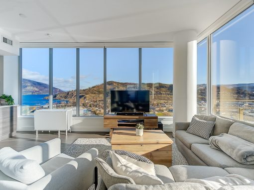 Sunset Drive living room looking at Knox Mtn