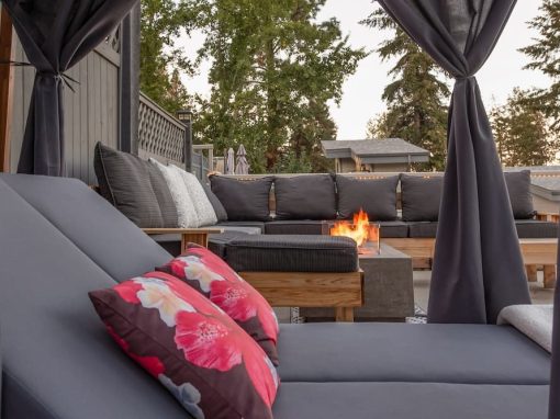 Robinson outside deck furniture closeup