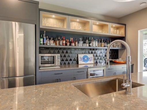 Carnoustie Drive bar kitchen