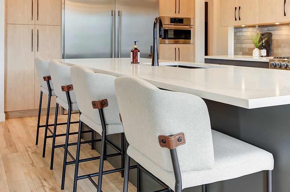 Carnoustie white cloth and leather kitchen stools