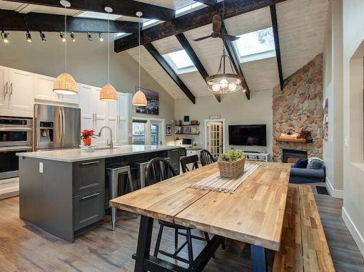 McMurchie kitchen with lofted ceiling