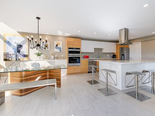 PH Leon Avenue bright kitchen